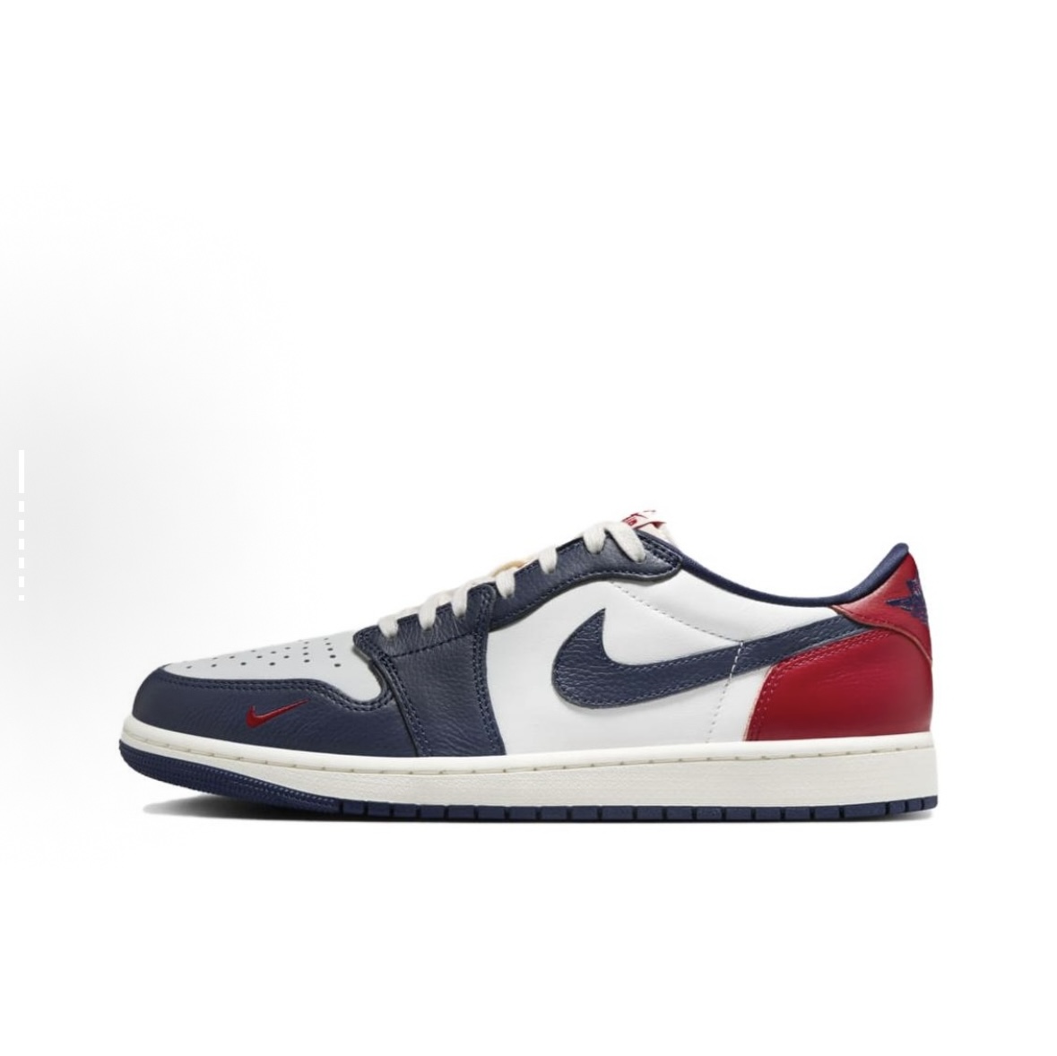 Air Jordan 1 University Blue Retro Sneakers | New Exclusive Iconic Design, Premium Leather Texture & Glossy Finish | High Durability & Water-Resistance | Streetwear Essential | Limited-Time Summer Discount + Free Express Shipping